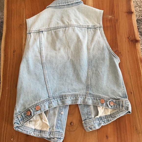 H&M Divided Jean Vest - Picture 5 of 5
